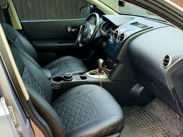 Серый Ниссан Кашкай, объемом двигателя 1.6 л и пробегом 158 тыс. км за 10000 $, фото 2 на Automoto.ua