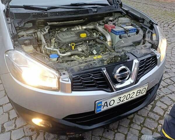 Серый Ниссан Кашкай, объемом двигателя 1.6 л и пробегом 261 тыс. км за 9500 $, фото 16 на Automoto.ua