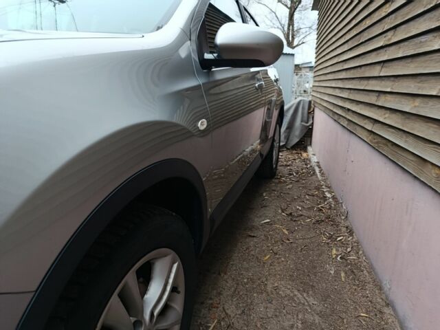 Серый Ниссан Кашкай, объемом двигателя 1.5 л и пробегом 250 тыс. км за 308 $, фото 6 на Automoto.ua