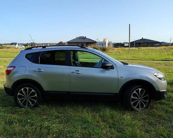 Сірий Ніссан Кашкай, об'ємом двигуна 1.6 л та пробігом 182 тис. км за 11950 $, фото 5 на Automoto.ua