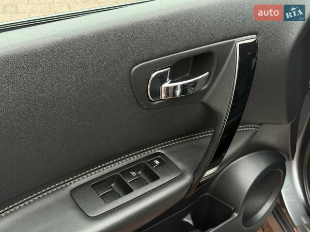 Сірий Ніссан Кашкай, об'ємом двигуна 1.6 л та пробігом 218 тис. км за 11999 $, фото 81 на Automoto.ua