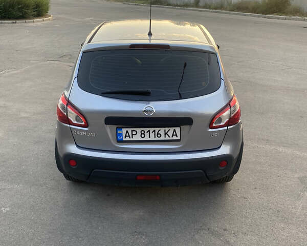 Серый Ниссан Кашкай, объемом двигателя 1.5 л и пробегом 225 тыс. км за 12900 $, фото 5 на Automoto.ua