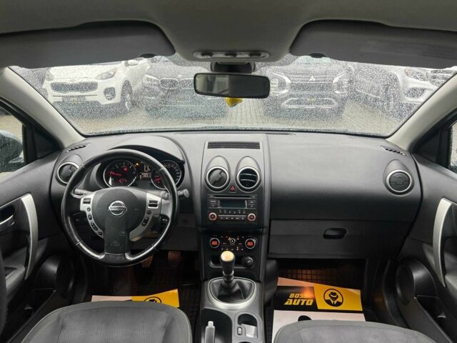 Серый Ниссан Кашкай, объемом двигателя 1.6 л и пробегом 224 тыс. км за 11900 $, фото 9 на Automoto.ua