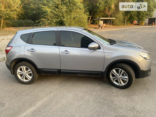 Серый Ниссан Кашкай, объемом двигателя 1.5 л и пробегом 225 тыс. км за 12900 $, фото 3 на Automoto.ua