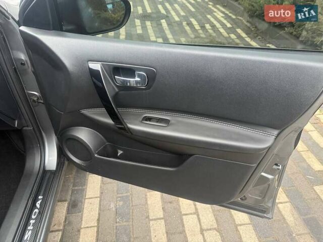 Сірий Ніссан Кашкай, об'ємом двигуна 1.5 л та пробігом 179 тис. км за 12999 $, фото 44 на Automoto.ua