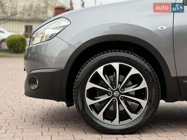 Сірий Ніссан Кашкай, об'ємом двигуна 1.6 л та пробігом 218 тис. км за 11999 $, фото 16 на Automoto.ua