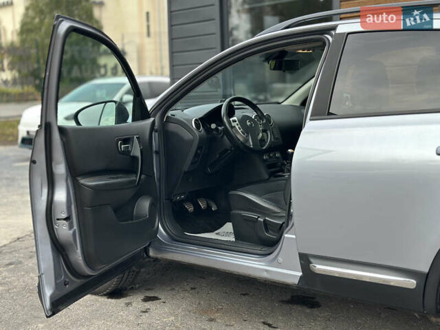 Серый Ниссан Кашкай, объемом двигателя 1.6 л и пробегом 254 тыс. км за 12600 $, фото 26 на Automoto.ua