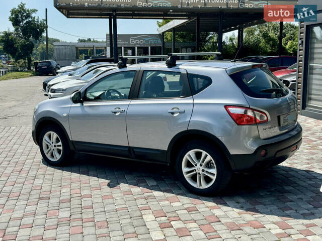 Сірий Ніссан Кашкай, об'ємом двигуна 1.6 л та пробігом 200 тис. км за 9999 $, фото 6 на Automoto.ua