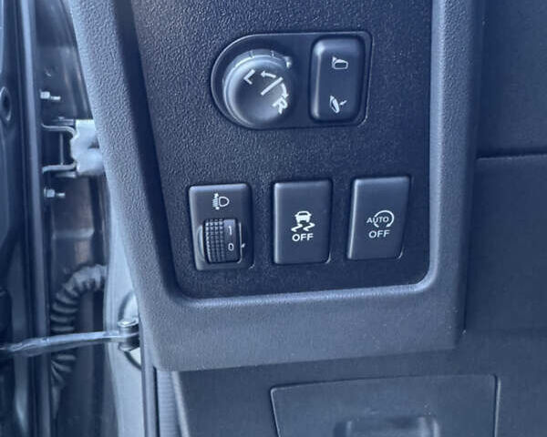 Серый Ниссан Кашкай, объемом двигателя 1.6 л и пробегом 224 тыс. км за 10900 $, фото 15 на Automoto.ua