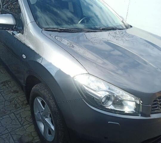 Сірий Ніссан Кашкай, об'ємом двигуна 2 л та пробігом 197 тис. км за 254 $, фото 1 на Automoto.ua