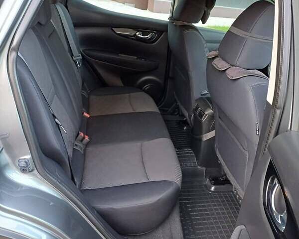 Серый Ниссан Кашкай, объемом двигателя 2 л и пробегом 155 тыс. км за 15400 $, фото 12 на Automoto.ua