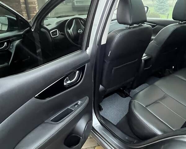 Серый Ниссан Кашкай, объемом двигателя 1.6 л и пробегом 198 тыс. км за 14600 $, фото 18 на Automoto.ua