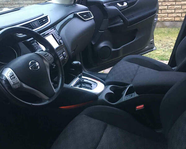 Сірий Ніссан Кашкай, об'ємом двигуна 1.6 л та пробігом 195 тис. км за 14100 $, фото 17 на Automoto.ua