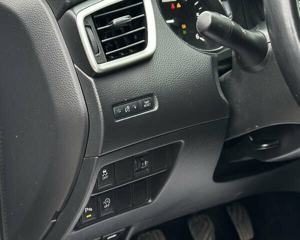 Сірий Ніссан Кашкай, об'ємом двигуна 1.5 л та пробігом 175 тис. км за 14600 $, фото 50 на Automoto.ua