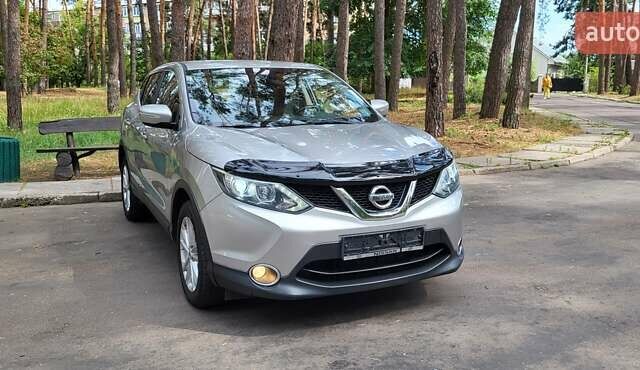 Серый Ниссан Кашкай, объемом двигателя 1.6 л и пробегом 200 тыс. км за 12850 $, фото 11 на Automoto.ua