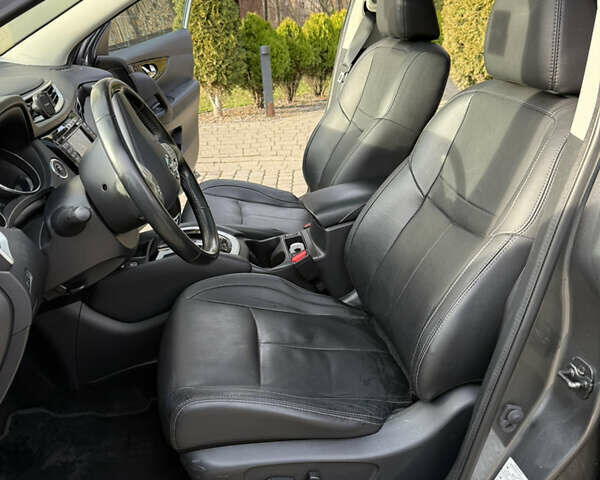 Сірий Ніссан Кашкай, об'ємом двигуна 1.6 л та пробігом 86 тис. км за 16800 $, фото 13 на Automoto.ua