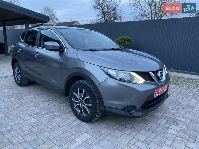 Серый Ниссан Кашкай, объемом двигателя 1.5 л и пробегом 245 тыс. км за 13300 $, фото 1 на Automoto.ua