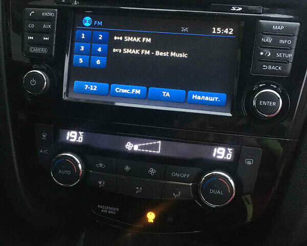 Сірий Ніссан Кашкай, об'ємом двигуна 1.6 л та пробігом 195 тис. км за 14100 $, фото 27 на Automoto.ua