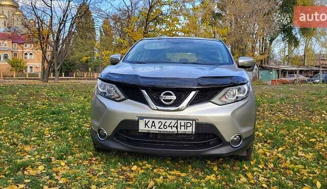 Сірий Ніссан Кашкай, об'ємом двигуна 1.6 л та пробігом 200 тис. км за 12250 $, фото 2 на Automoto.ua