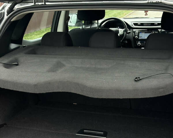 Сірий Ніссан Кашкай, об'ємом двигуна 1.5 л та пробігом 175 тис. км за 14600 $, фото 20 на Automoto.ua