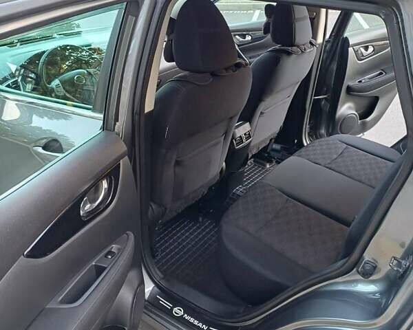 Серый Ниссан Кашкай, объемом двигателя 2 л и пробегом 155 тыс. км за 15400 $, фото 11 на Automoto.ua