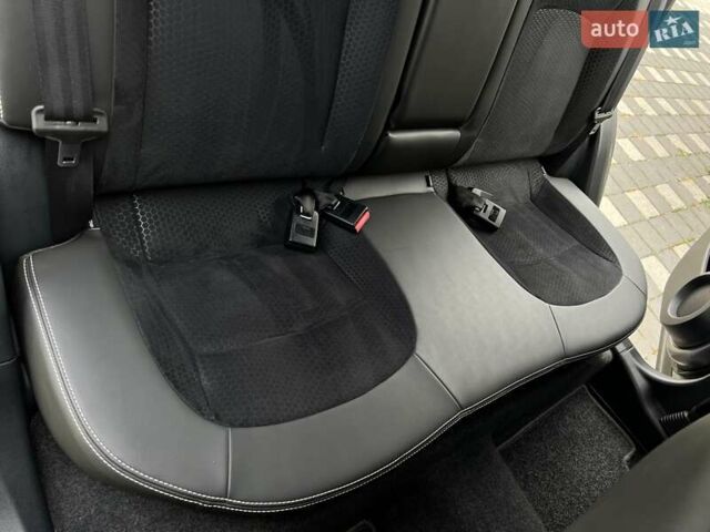 Серый Ниссан Кашкай, объемом двигателя 1.6 л и пробегом 188 тыс. км за 12750 $, фото 92 на Automoto.ua