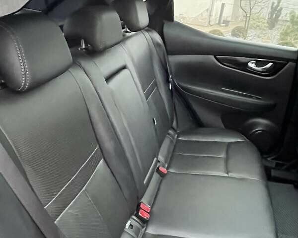 Серый Ниссан Кашкай, объемом двигателя 1.6 л и пробегом 198 тыс. км за 14600 $, фото 12 на Automoto.ua