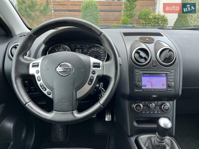 Серый Ниссан Кашкай, объемом двигателя 1.6 л и пробегом 188 тыс. км за 12750 $, фото 113 на Automoto.ua