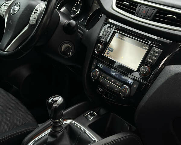 Сірий Ніссан Кашкай, об'ємом двигуна 1.5 л та пробігом 175 тис. км за 14600 $, фото 22 на Automoto.ua