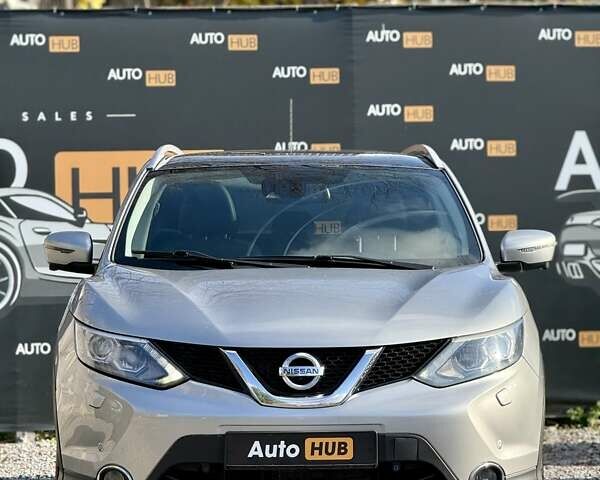 Серый Ниссан Кашкай, объемом двигателя 1.6 л и пробегом 173 тыс. км за 16000 $, фото 2 на Automoto.ua