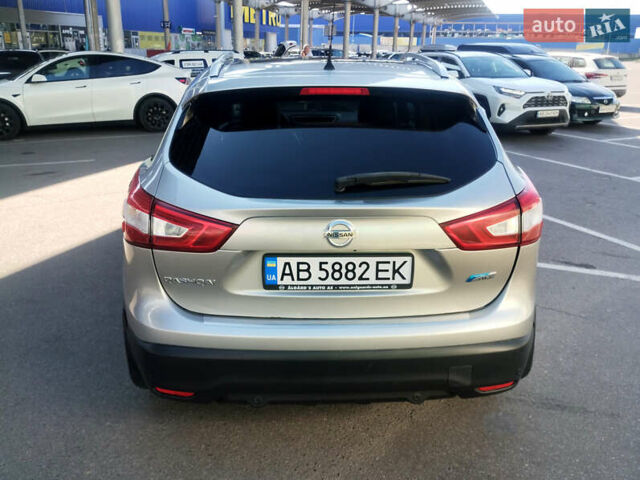 Сірий Ніссан Кашкай, об'ємом двигуна 1.5 л та пробігом 245 тис. км за 12999 $, фото 2 на Automoto.ua