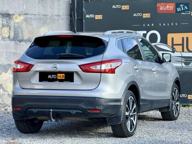 Серый Ниссан Кашкай, объемом двигателя 1.6 л и пробегом 173 тыс. км за 16000 $, фото 6 на Automoto.ua