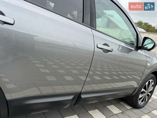 Серый Ниссан Кашкай, объемом двигателя 1.6 л и пробегом 188 тыс. км за 12750 $, фото 53 на Automoto.ua