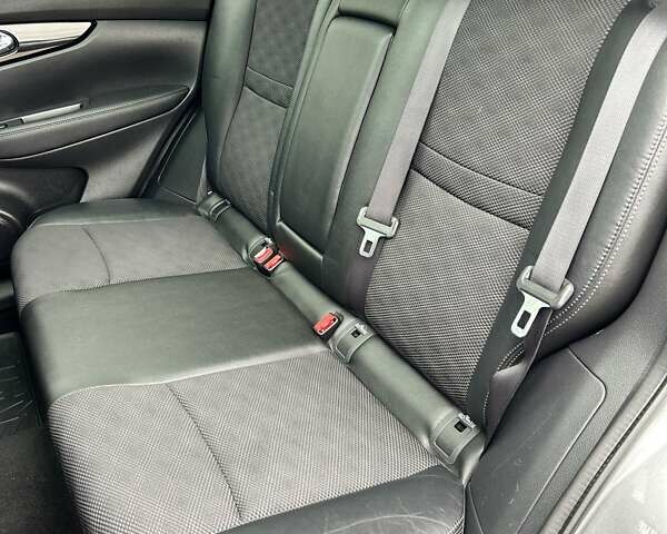 Серый Ниссан Кашкай, объемом двигателя 1.5 л и пробегом 228 тыс. км за 14100 $, фото 18 на Automoto.ua