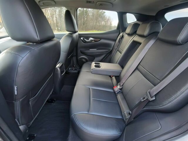 Сірий Ніссан Кашкай, об'ємом двигуна 1.6 л та пробігом 86 тис. км за 5400 $, фото 12 на Automoto.ua