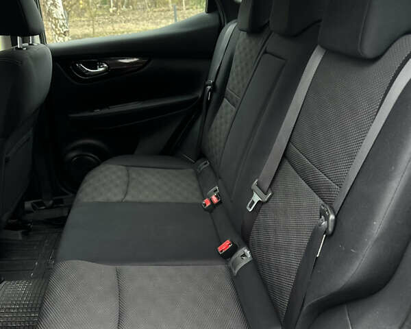 Сірий Ніссан Кашкай, об'ємом двигуна 1.5 л та пробігом 175 тис. км за 14600 $, фото 42 на Automoto.ua