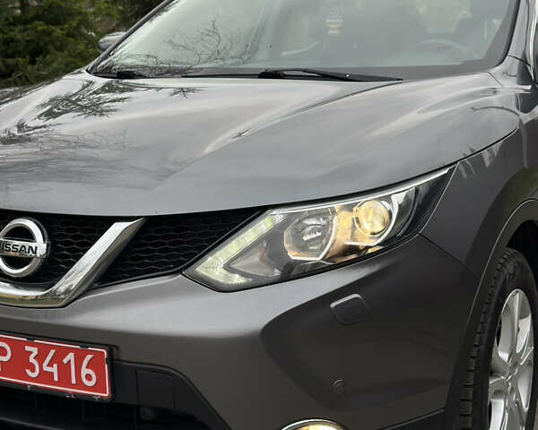 Сірий Ніссан Кашкай, об'ємом двигуна 1.5 л та пробігом 175 тис. км за 14600 $, фото 5 на Automoto.ua