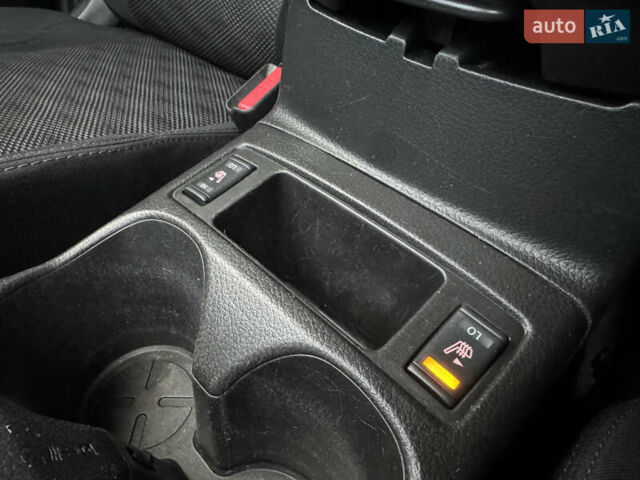 Ніссан Кашкай 2014 у Києві на Automoto.ua Сірий Ніссан Кашкай, об'ємом двигуна 1.6 л та пробігом 158 тис. км за 14300 $, фото 25 на Automoto.ua