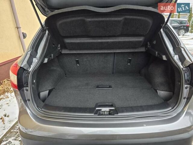 Серый Ниссан Кашкай, объемом двигателя 1.6 л и пробегом 189 тыс. км за 15350 $, фото 25 на Automoto.ua