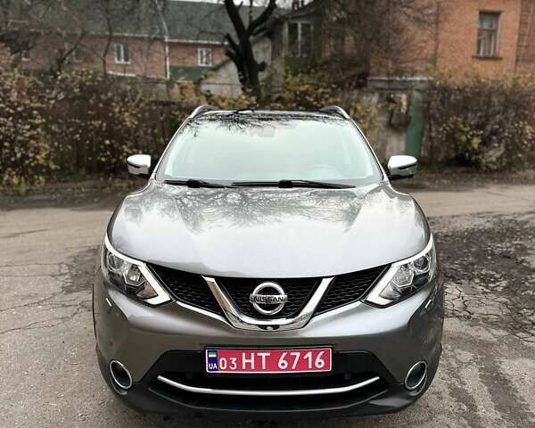 Серый Ниссан Кашкай, объемом двигателя 1.6 л и пробегом 152 тыс. км за 15600 $, фото 1 на Automoto.ua