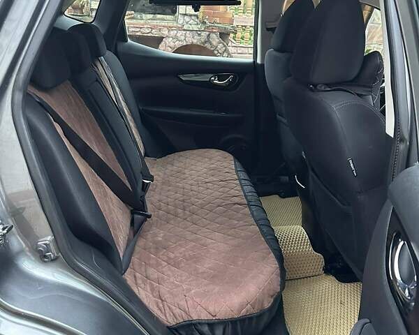 Серый Ниссан Кашкай, объемом двигателя 1.6 л и пробегом 142 тыс. км за 13500 $, фото 4 на Automoto.ua