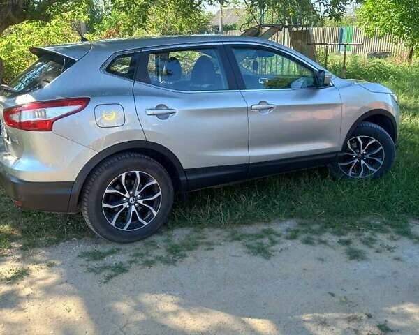 Серый Ниссан Кашкай, объемом двигателя 1.5 л и пробегом 260 тыс. км за 13750 $, фото 13 на Automoto.ua