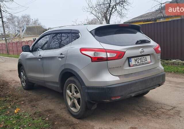 Сірий Ніссан Кашкай, об'ємом двигуна 1.2 л та пробігом 123 тис. км за 12500 $, фото 2 на Automoto.ua