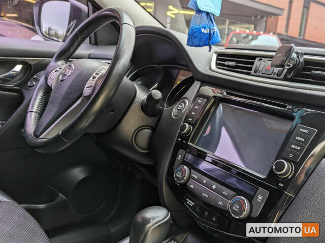 Серый Ниссан Кашкай, объемом двигателя 1.6 л и пробегом 125 тыс. км за 17000 $, фото 15 на Automoto.ua