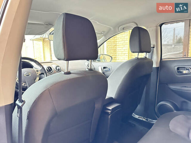 Сірий Ніссан Кашкай, об'ємом двигуна 1.6 л та пробігом 220 тис. км за 11600 $, фото 19 на Automoto.ua