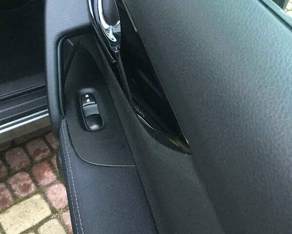 Сірий Ніссан Кашкай, об'ємом двигуна 1.6 л та пробігом 195 тис. км за 14100 $, фото 10 на Automoto.ua