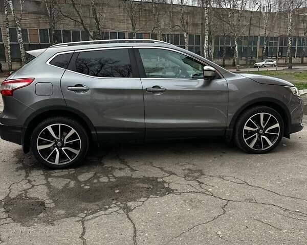 Серый Ниссан Кашкай, объемом двигателя 1.6 л и пробегом 152 тыс. км за 15600 $, фото 8 на Automoto.ua