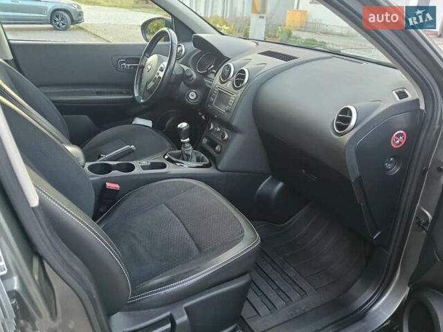 Серый Ниссан Кашкай, объемом двигателя 1.5 л и пробегом 150 тыс. км за 9900 $, фото 6 на Automoto.ua