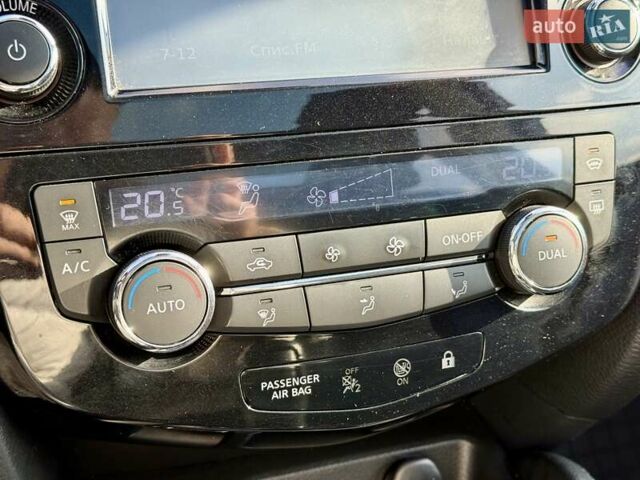 Серый Ниссан Кашкай, объемом двигателя 1.6 л и пробегом 173 тыс. км за 16000 $, фото 16 на Automoto.ua