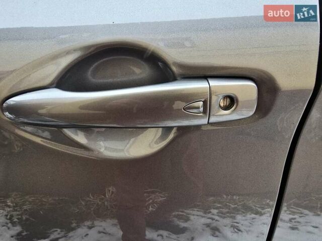 Серый Ниссан Кашкай, объемом двигателя 1.6 л и пробегом 189 тыс. км за 15350 $, фото 19 на Automoto.ua